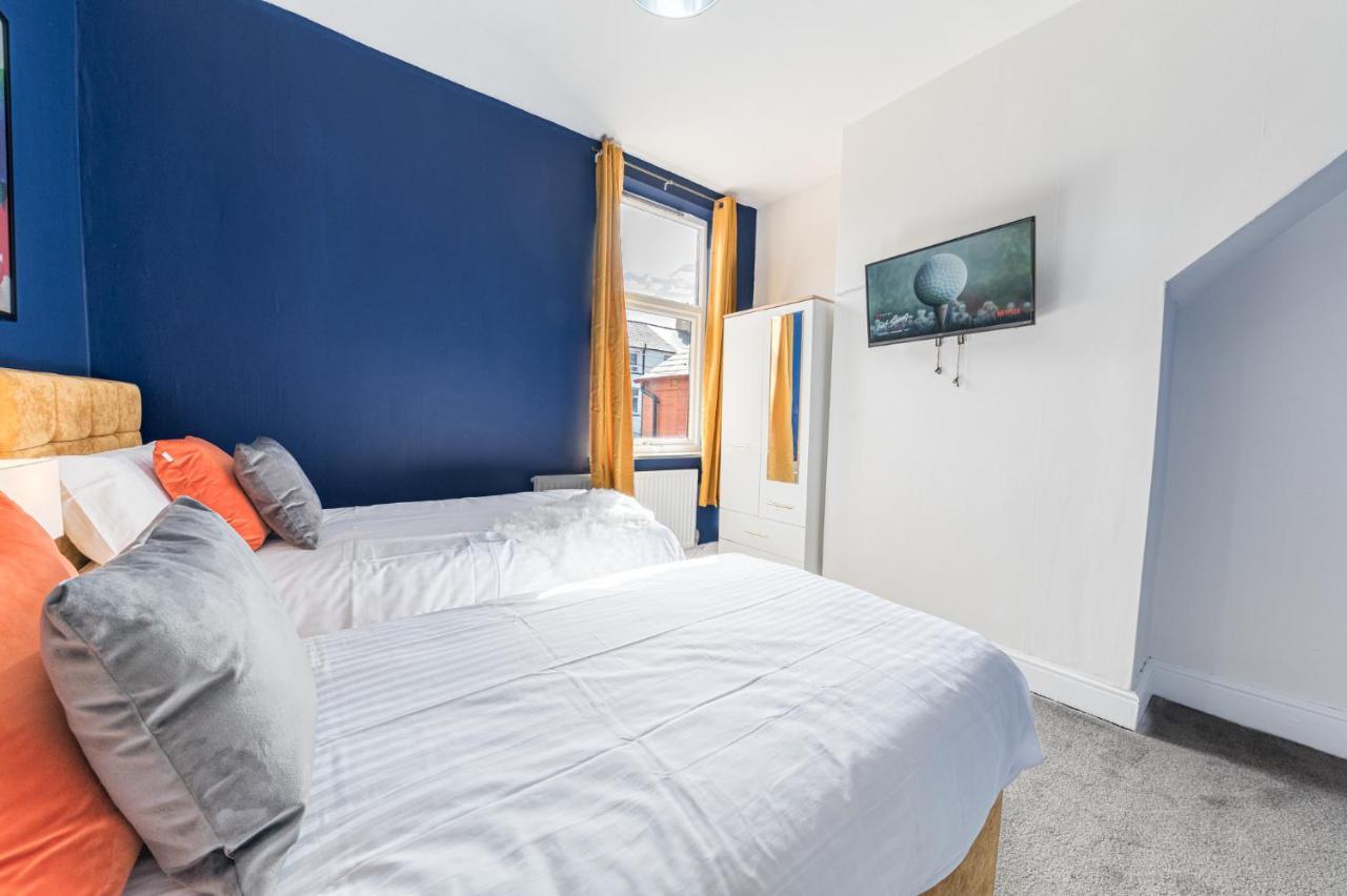Stylish Luxury Large 4Br Kingbed Apartman Barrow-in-Furness Kültér fotó
